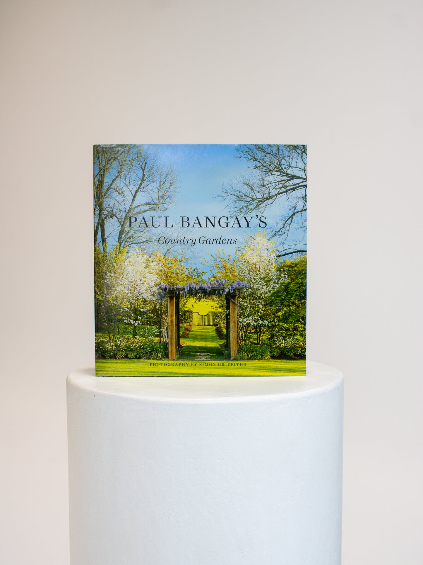 Coffee Table Book // Paul Bangay's Country Gardens