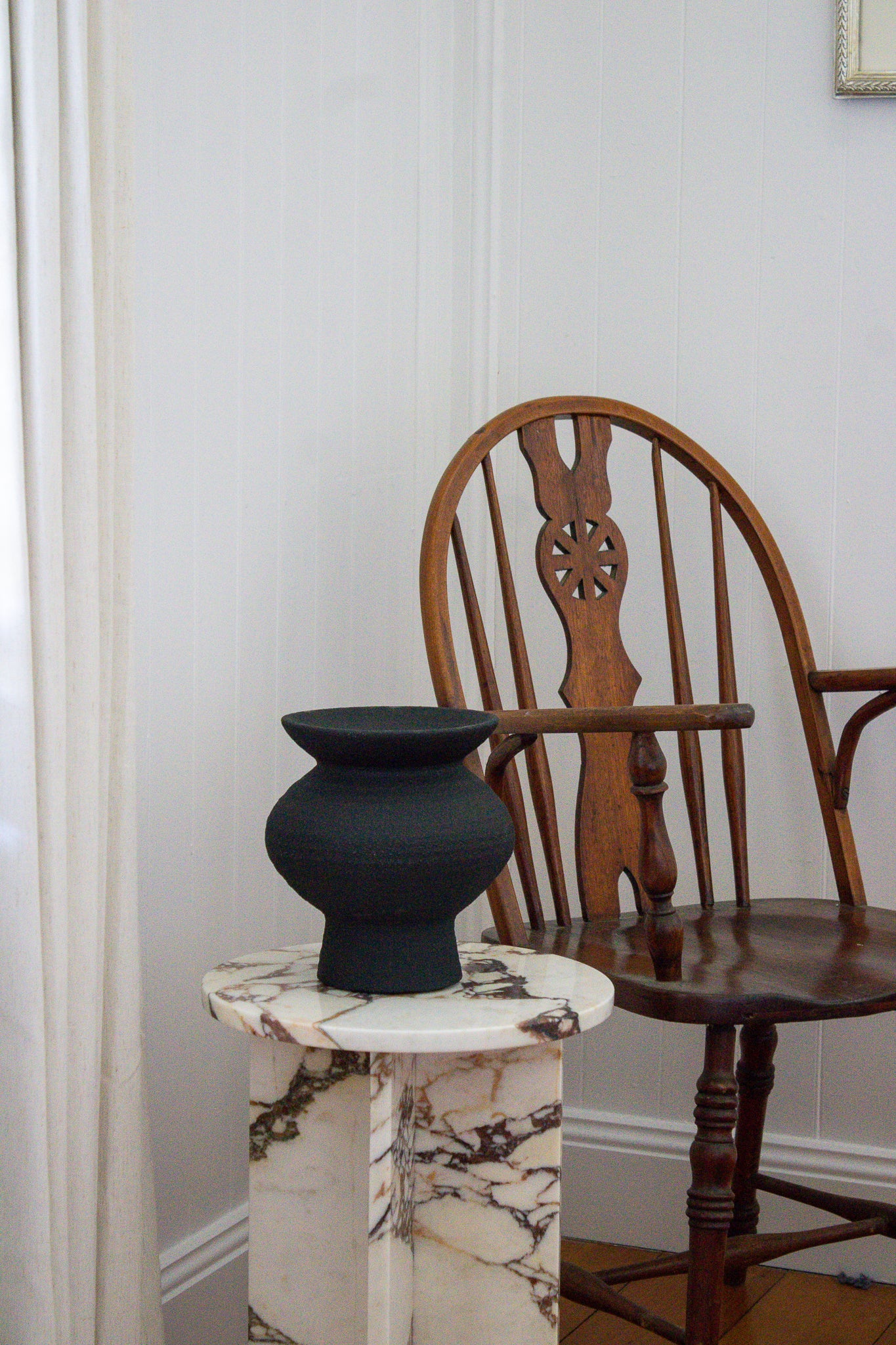 Modern Pot