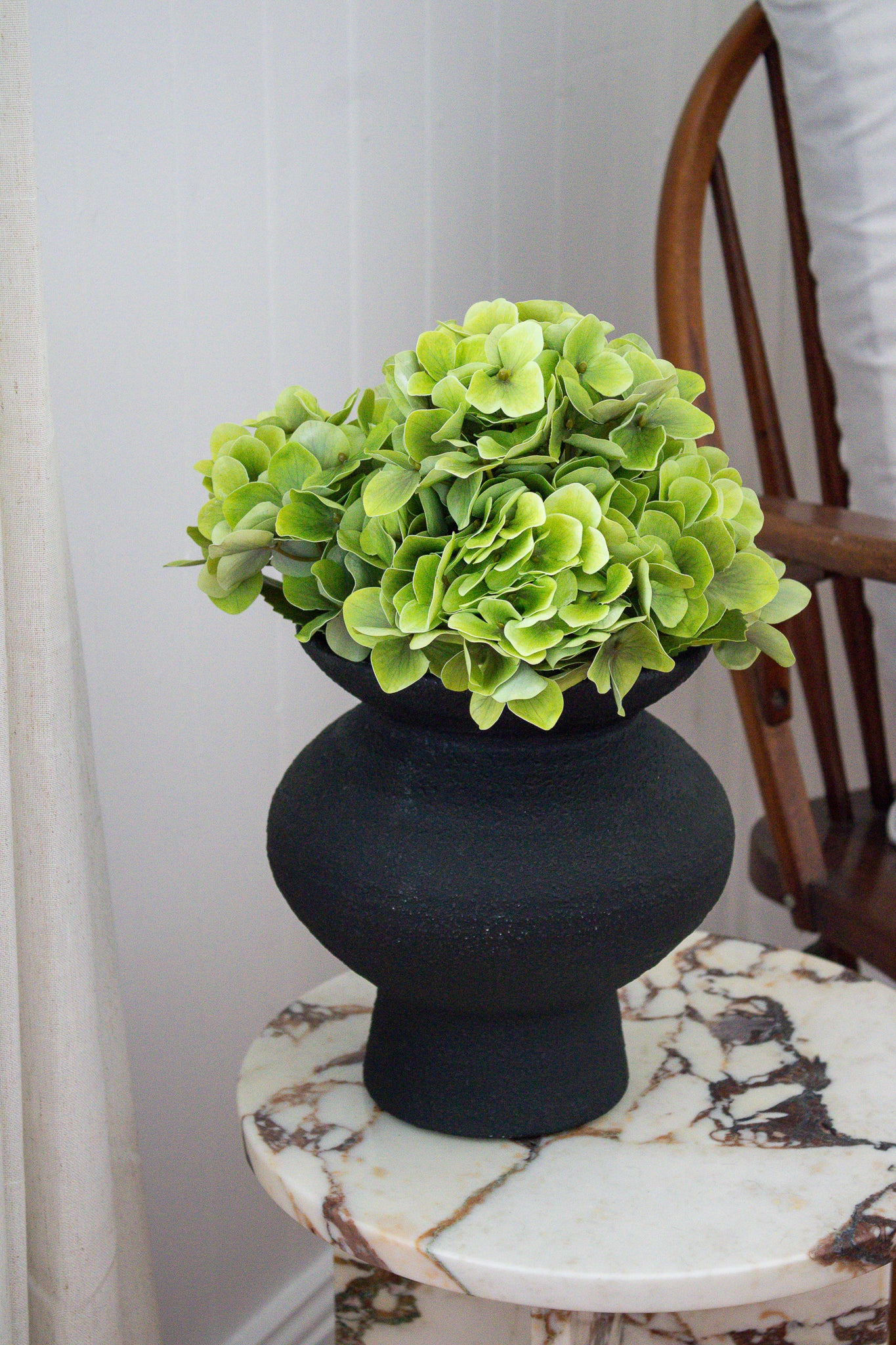 Modern Pot