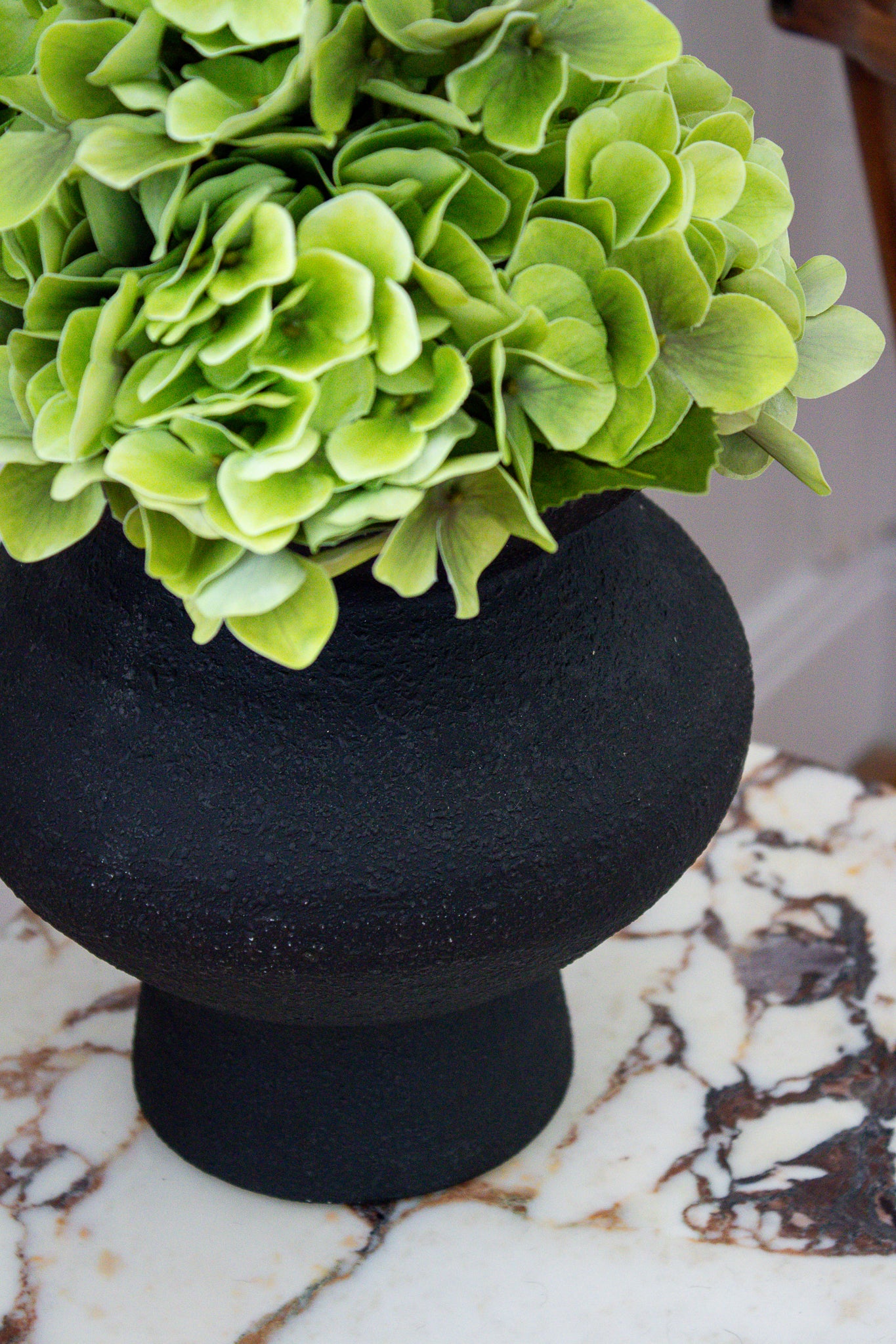 Modern Pot