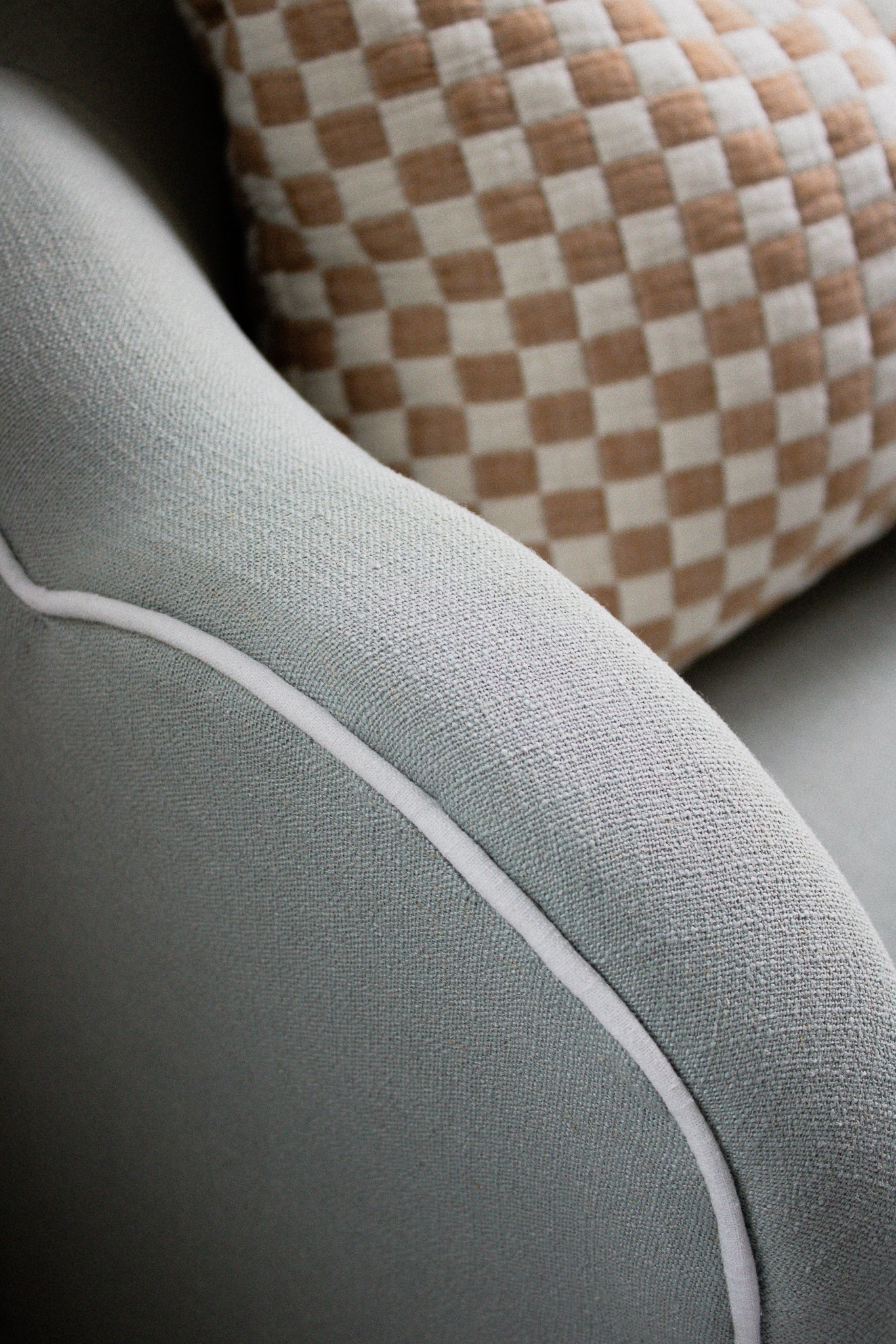 Remi Scallop Armchair